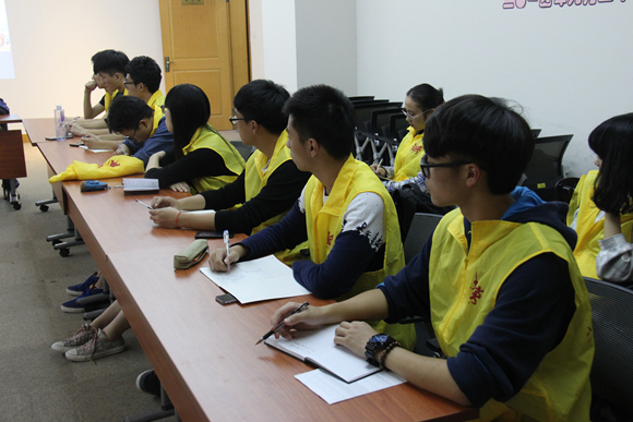 易班校园工作站学生骨干培训2.JPG