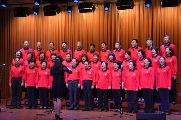 007 校工会常青社合唱团老教工风采依然 2.jpg