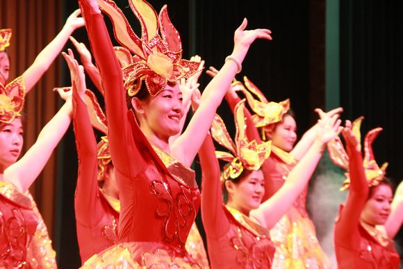 流光溢彩  闪亮全场.jpg