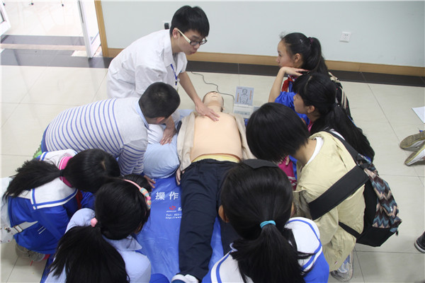 心肺复苏.jpg