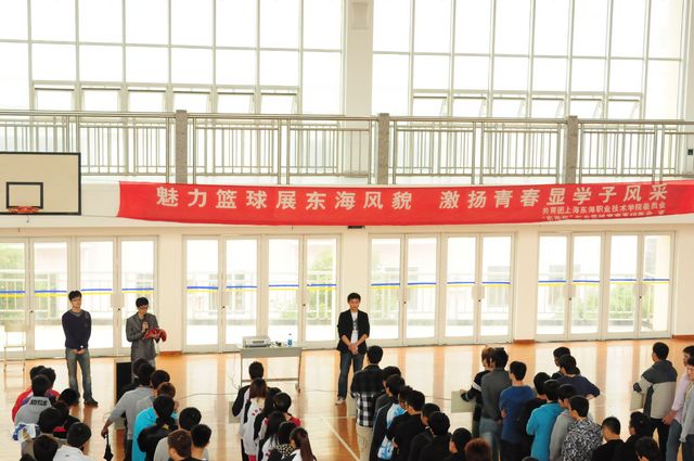 2011新生篮球赛开幕式 (1).JPG