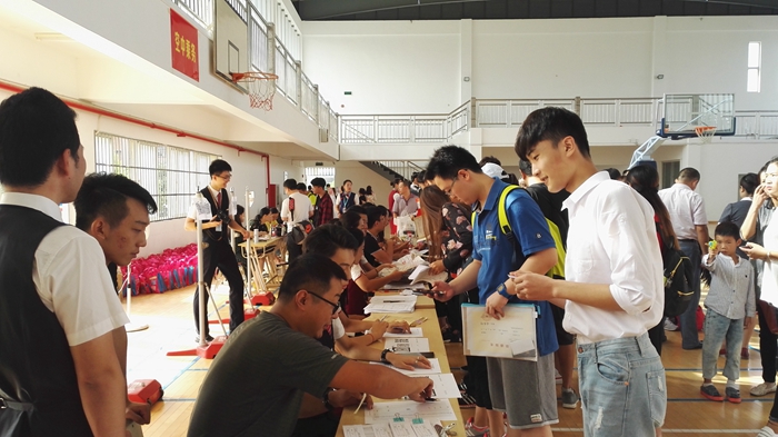 学校简介配图 (17).jpg